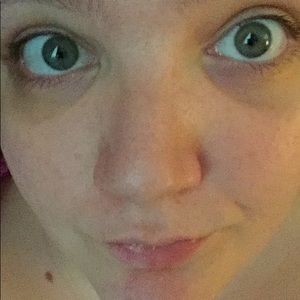 Meet your Posher, Vikki